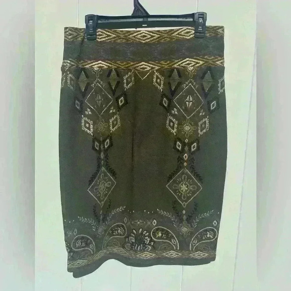Lularoe olive green pencil skirt SZ large - Picture 2 of 4